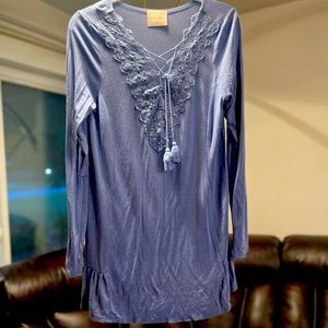 Light blue tunic style long sleeve top. Small